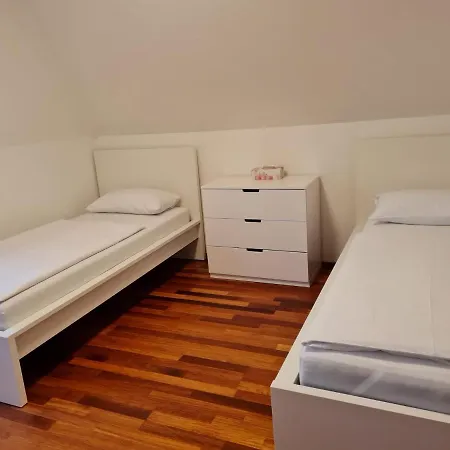 Himmelblau Apartment *
